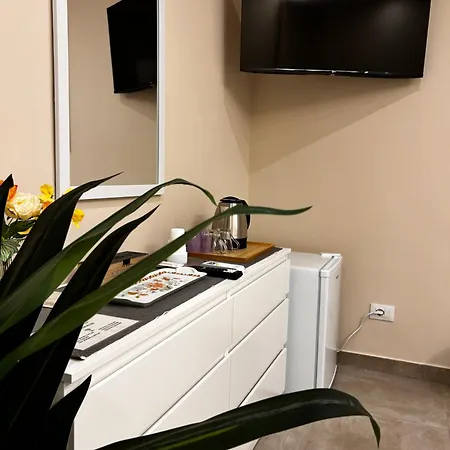 Townhouse Piraino Bed & Breakfast Brolo