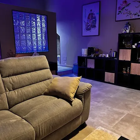 Townhouse Piraino Piscina Solarium 4* ブローロ