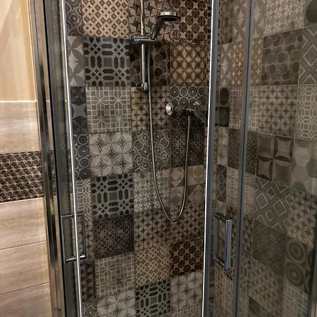 ベッド・アンド・ブレックファスト Townhouse Piraino Piscina Solarium 4*