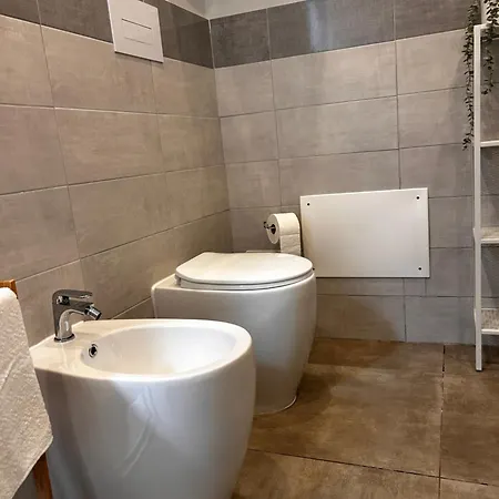 ベッド・アンド・ブレックファスト Townhouse Piraino Piscina Solarium 4*