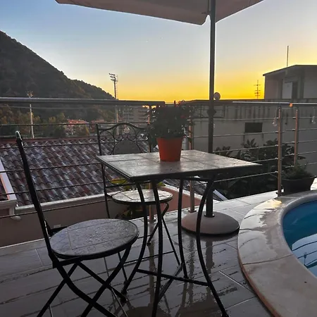 Townhouse Piraino Piscina Solarium 4*